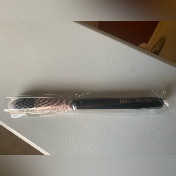 NWT BUNDLE OF TWO FORMULA Z COSMETICS THE TRANSFORMATION | BYOD MAKEUP BRUSH - Picture 7 of 7